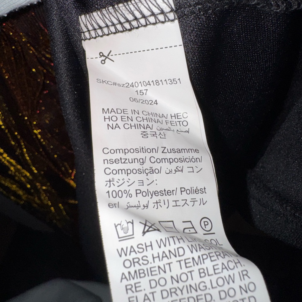 Anewsta Metallic Pleated Glossy Hemline Dress Maxi - Picture 6 of 9